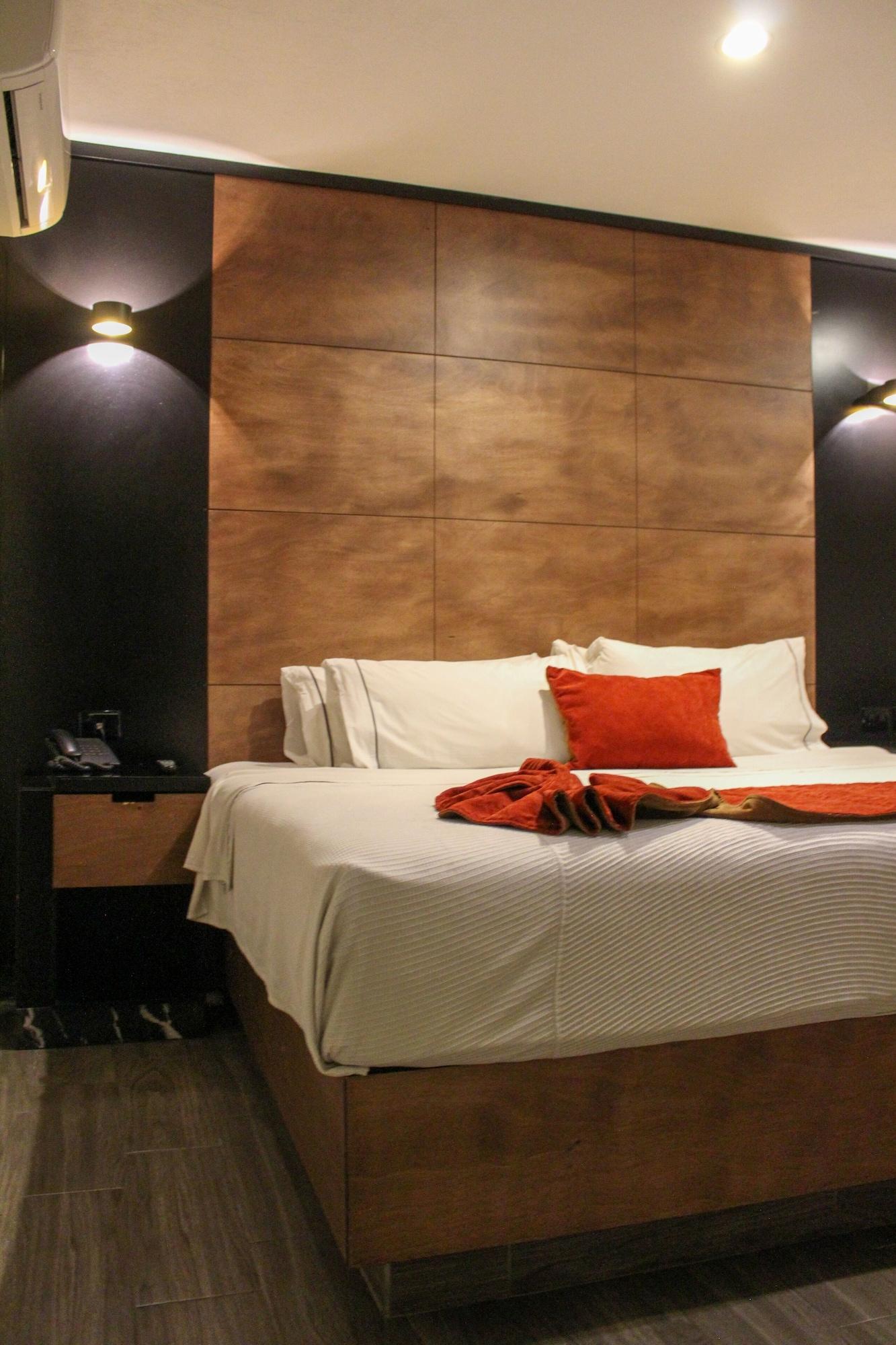 Hotel Dali Plaza Ejecutivo Guadalajara Dış mekan fotoğraf