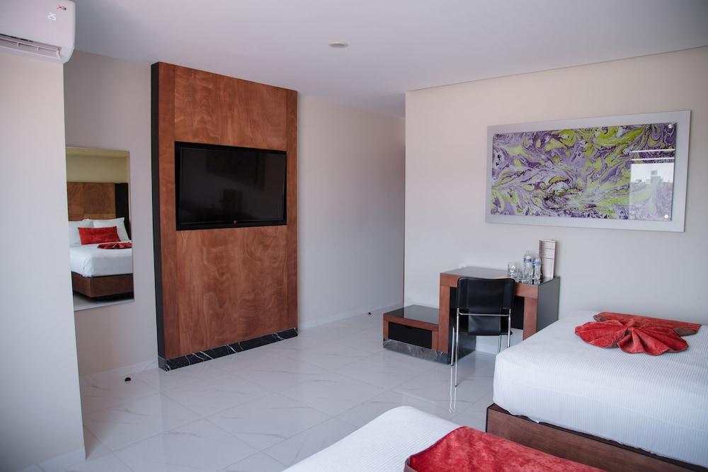 Hotel Dali Plaza Ejecutivo Guadalajara Dış mekan fotoğraf